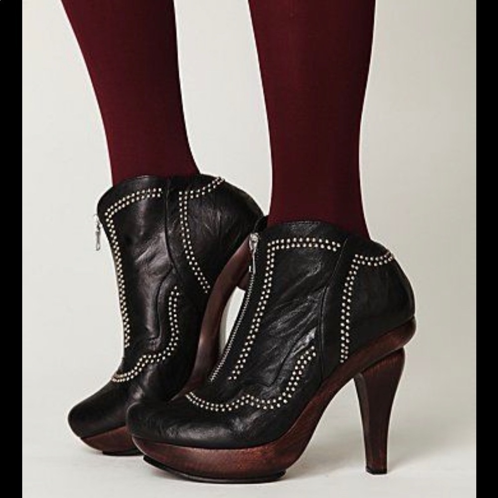 Calleen Cordero x Free People Studded Black Leather Booties Wood Heal Size‎ 7